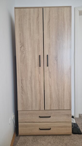 Vand canapea extensibila, dulap haine, biblioteca, comoda, set masa+scaune