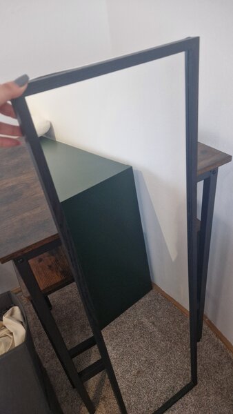 Vand canapea extensibila, dulap haine, biblioteca, comoda, set masa+scaune